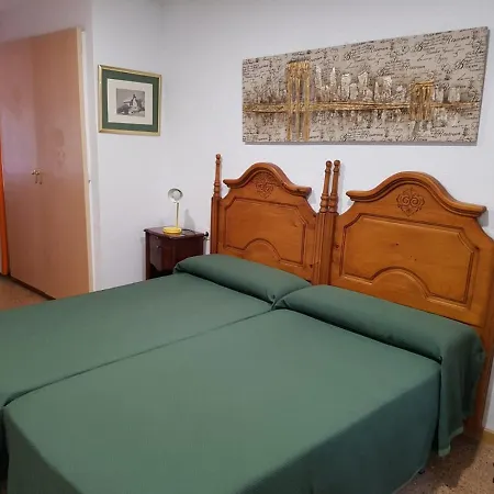 Nogalera 109 * Τορρεμολίνος